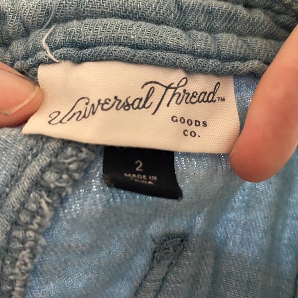 Universal Thread rippled high waist jeans with cargo pocket - Picture 4 of 4